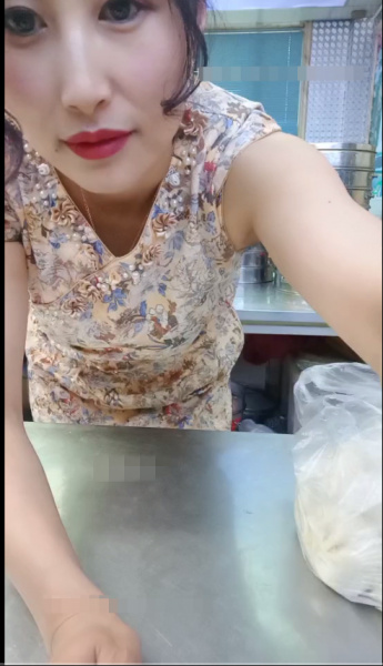 天边的彩霞【狐狸精】（包子铺老板娘）合集（53V/ 43GB）