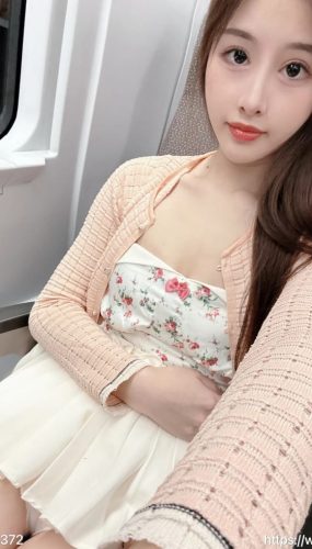 【微-密】小萌子-高铁上 [28P-90M]